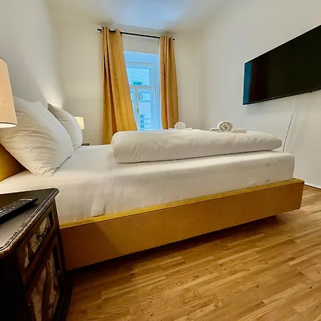 Beletage Luxury Apartment *